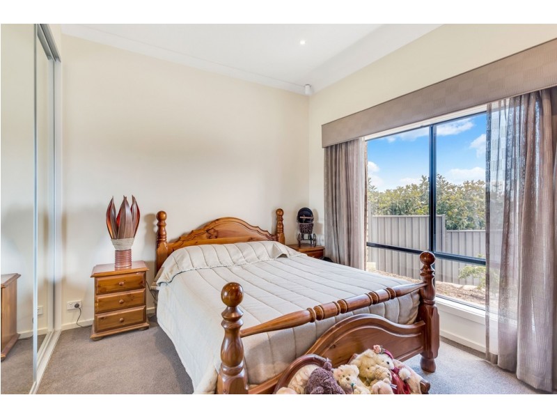 35 Coulter Street, Flagstaff Hill SA 5159