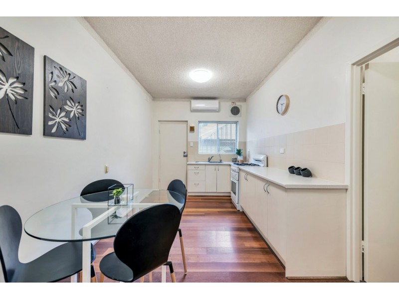 1/2 Old Beach Road, Brighton SA 5048