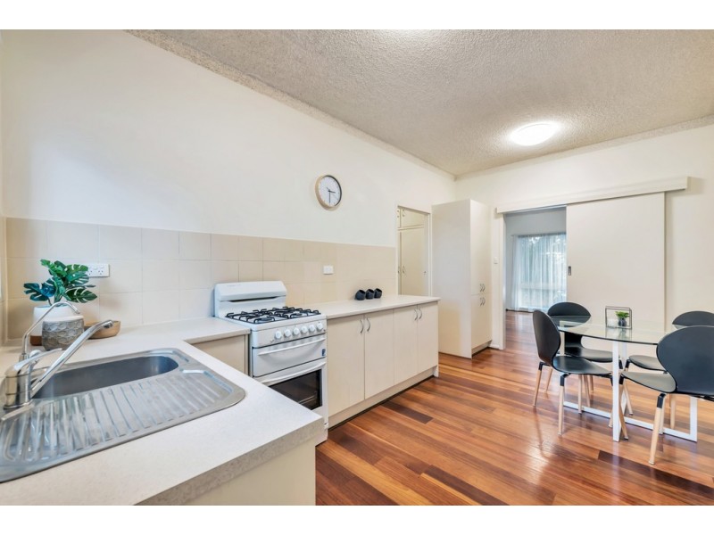 1/2 Old Beach Road, Brighton SA 5048