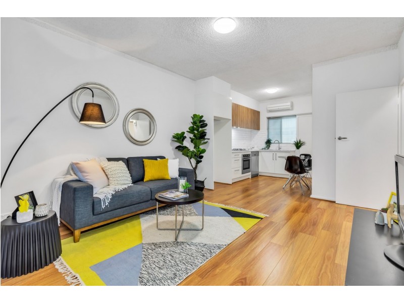 2/71 Spring Street, Queenstown SA 5014