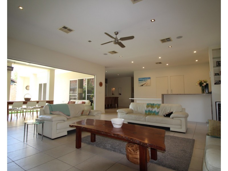 2 Bond Street, Somerton Park SA 5044