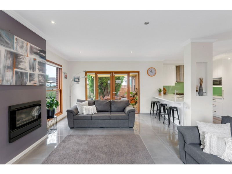 4 Edwards Avenue, Park Holme SA 5043