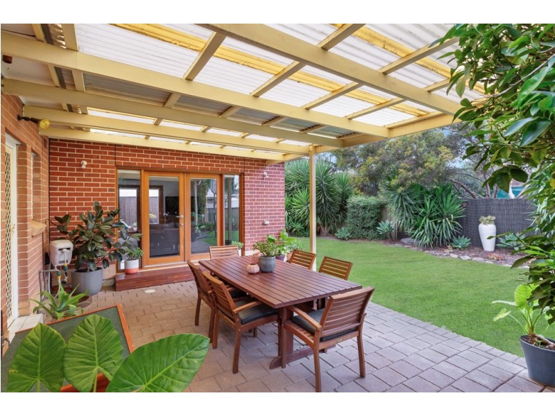 4 Edwards Avenue, Park Holme SA 5043