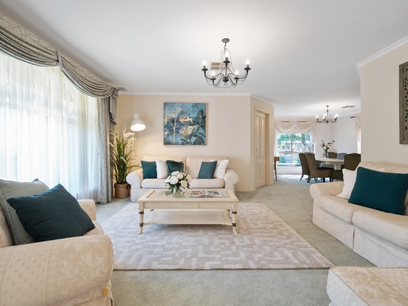 2 Osprey Court, Hallett Cove SA 5158