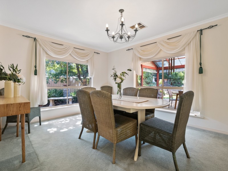 2 Osprey Court, Hallett Cove SA 5158