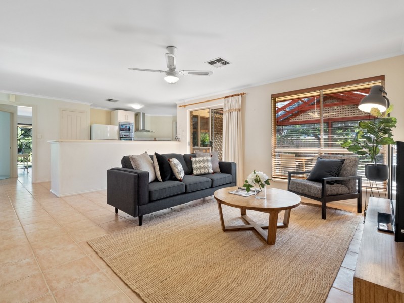 2 Osprey Court, Hallett Cove SA 5158