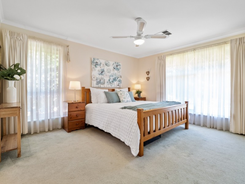 2 Osprey Court, Hallett Cove SA 5158