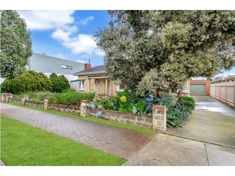 2 Balmoral Avenue, North Brighton SA 5048