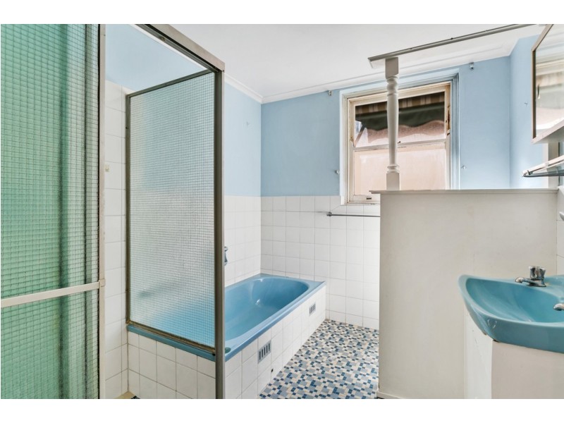 2/19 Pier Street, Glenelg SA 5045