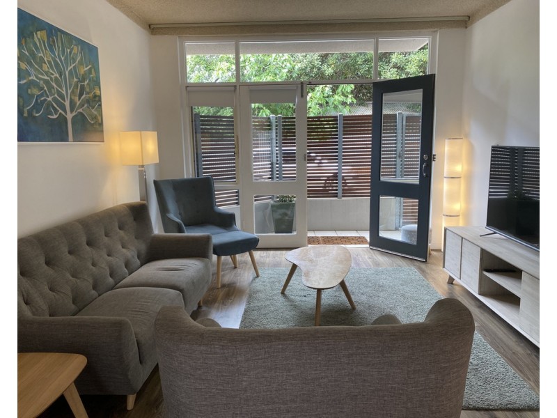 2/4 Bristol Place, Glenelg South SA 5045