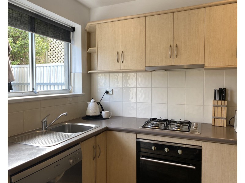 2/4 Bristol Place, Glenelg South SA 5045