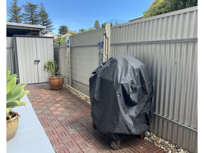 2/4 Bristol Place, Glenelg South SA 5045