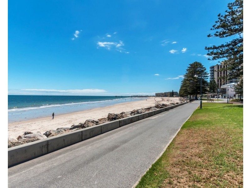 2/4 Bristol Place, Glenelg South SA 5045