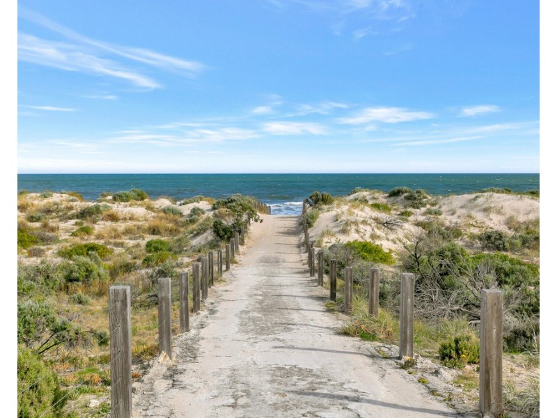 2/19 Renwick Street, West Beach SA 5024