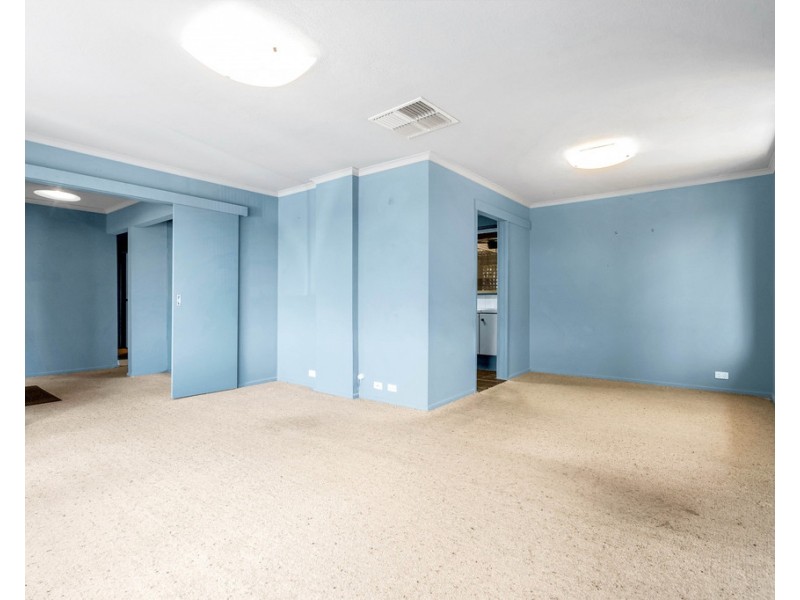 7 Dickerson Crescent, Trott Park SA 5158