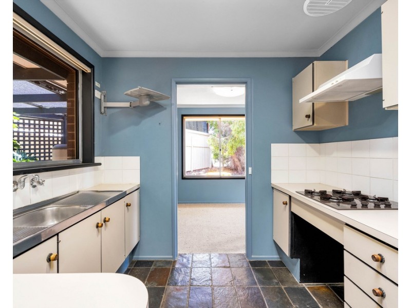 7 Dickerson Crescent, Trott Park SA 5158