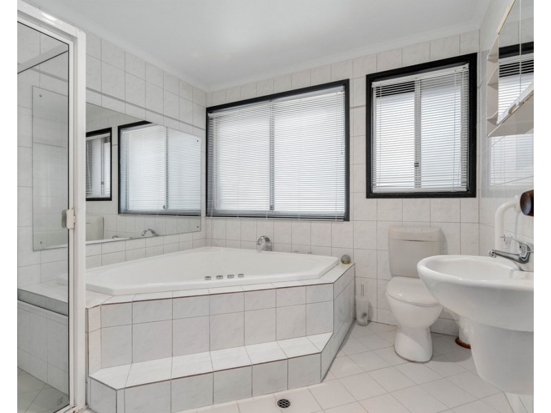 7 Dickerson Crescent, Trott Park SA 5158