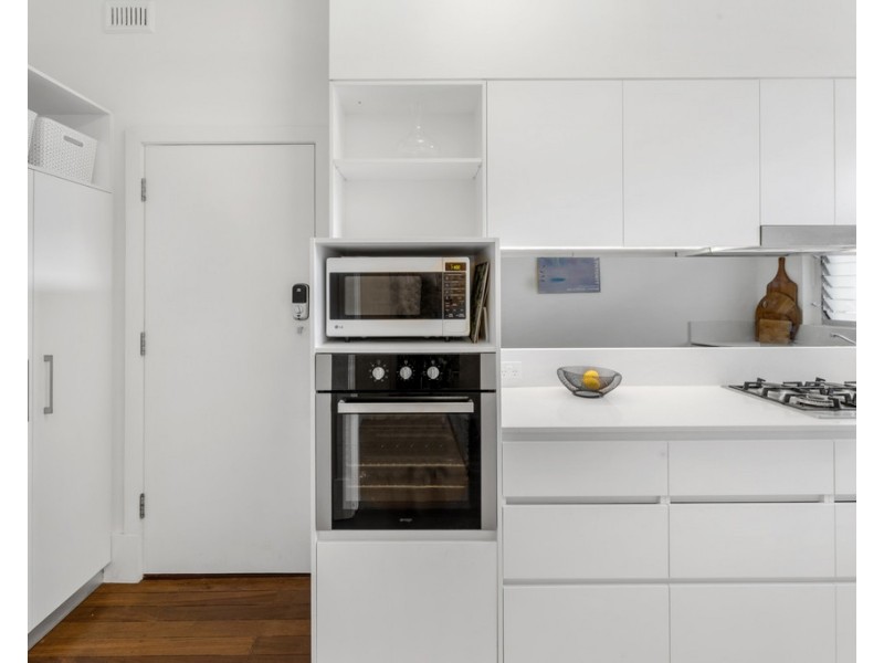3/31 South Esplanade, Glenelg South SA 5045