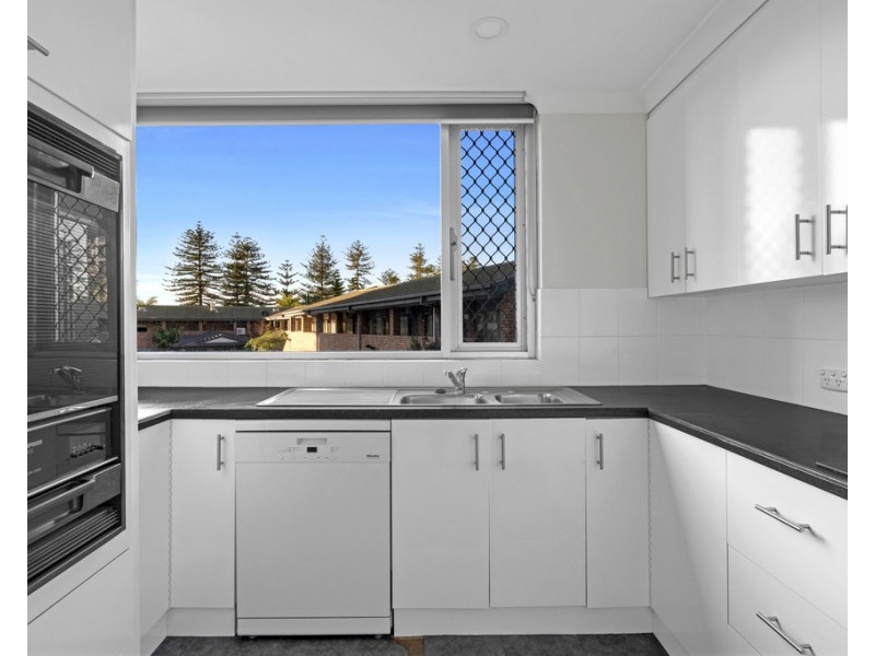 2/42 Durham Street, Glenelg SA 5045