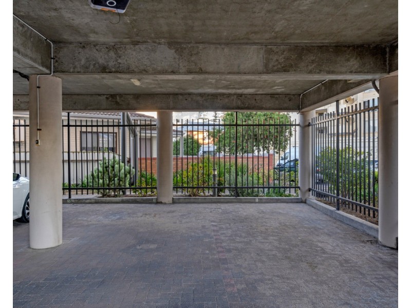 2/42 Durham Street, Glenelg SA 5045