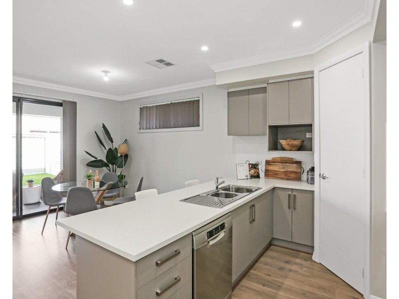 6 Parukala Street, Flinders Park SA 5025