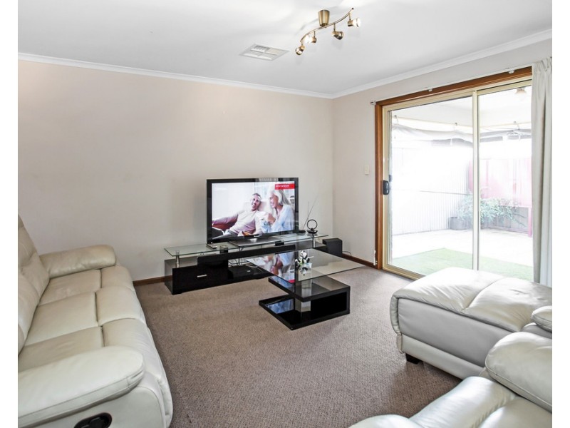 17 Yenda Street, O’sullivan Beach SA 5166