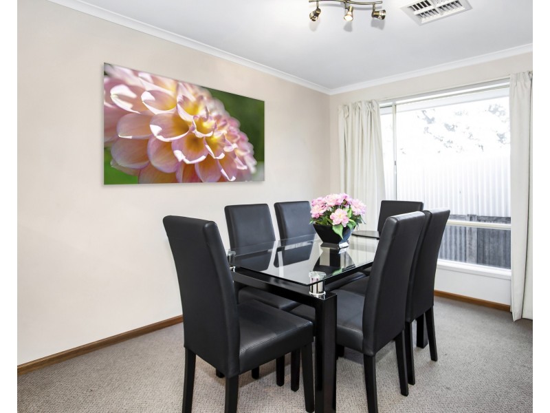 17 Yenda Street, O’sullivan Beach SA 5166