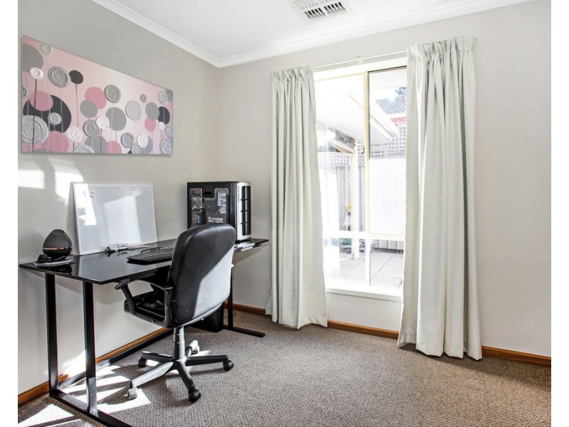 17 Yenda Street, O’sullivan Beach SA 5166