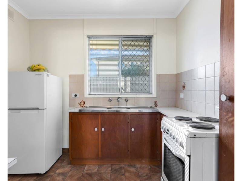 1/4-6 Montrose Avenue, Seaton SA 5023