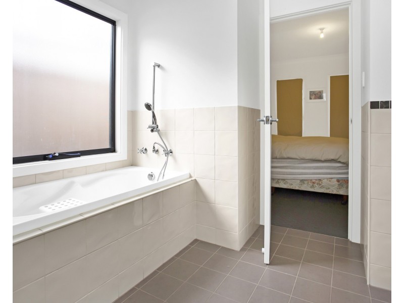 9 Sturt Street, Mansfield Park SA 5012