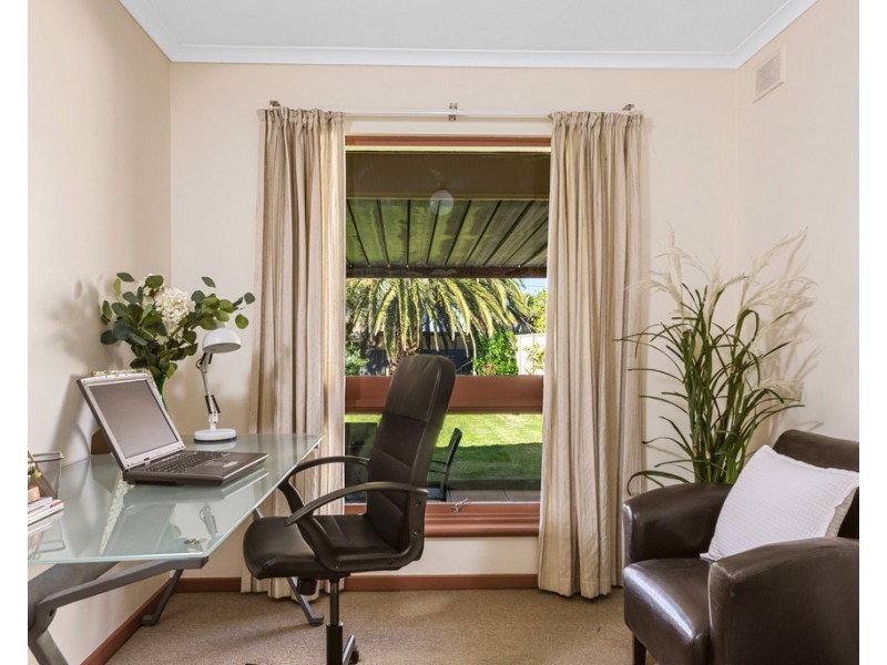 66 Cambridge Street, Port Noarlunga South SA 5167