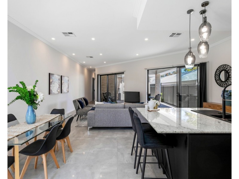66 East Avenue, Black Forest SA 5035