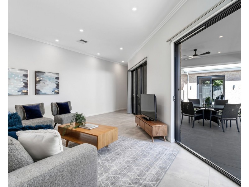 66 East Avenue, Black Forest SA 5035