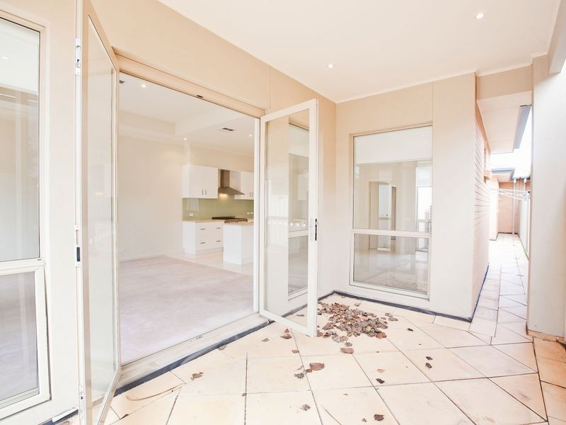 42 Swan Street, Grange SA 5022