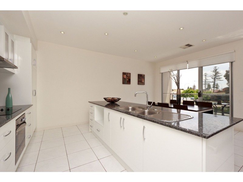 2/694-696 Anzac Highway, Glenelg SA 5045