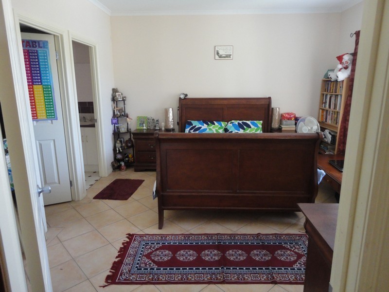 2 Stella Street, Darlington SA 5047