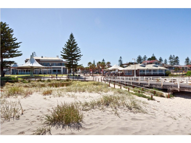 80 Beach Street, Grange SA 5022