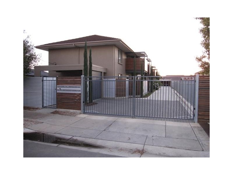 8/4  Packard Avenue, North Plympton SA 5037
