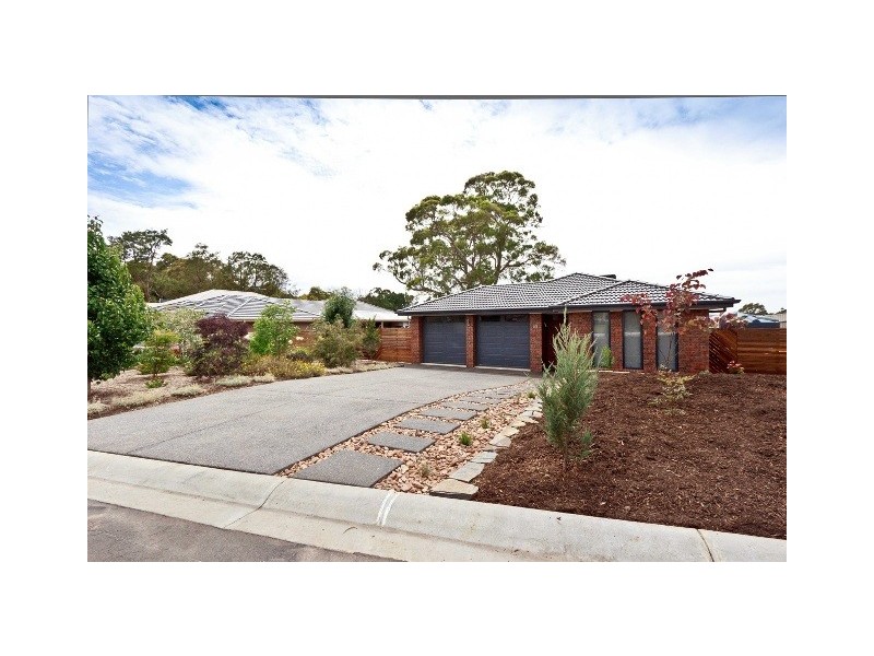 16 clover way, Nairne SA 5252