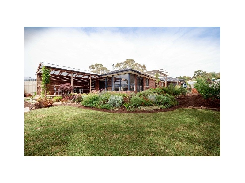 16 clover way, Nairne SA 5252