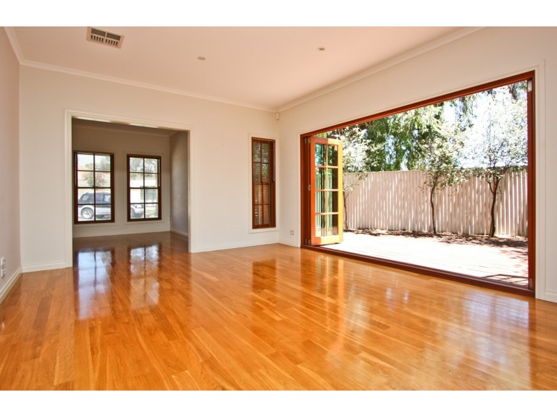 1 Bridge Street, Glenelg North SA 5045