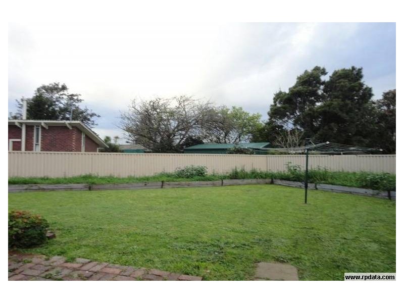 5 Karumba Place, West Lakes Shore SA 5020