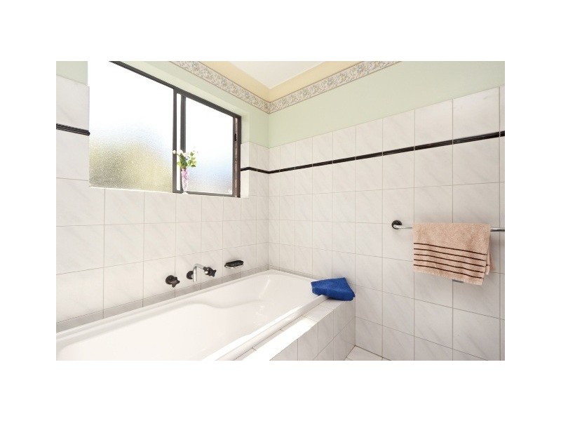 11 Kingfisher Circuit, Flagstaff Hill SA 5159