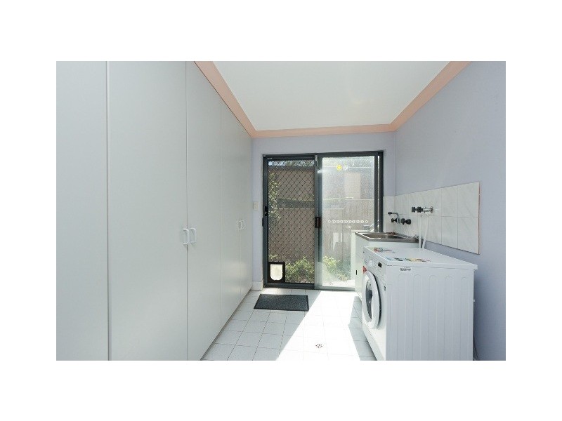 11 Kingfisher Circuit, Flagstaff Hill SA 5159