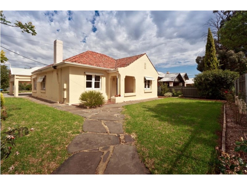 61 The Grove, Lower Mitcham SA 5062