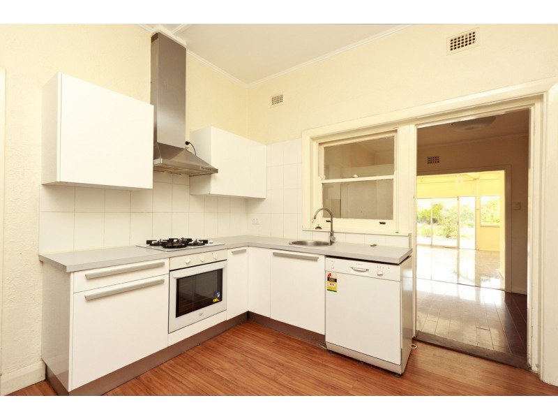 61 The Grove, Lower Mitcham SA 5062