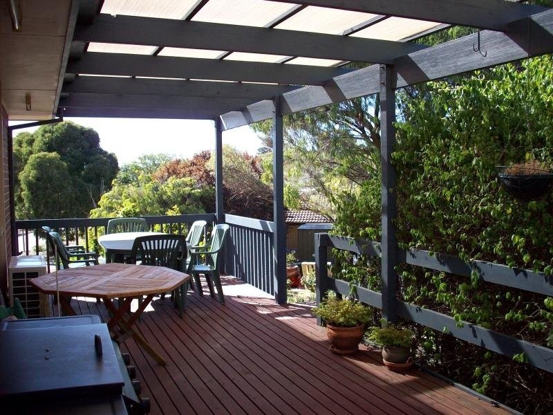 2 Pavana Court, Hallett Cove SA 5158