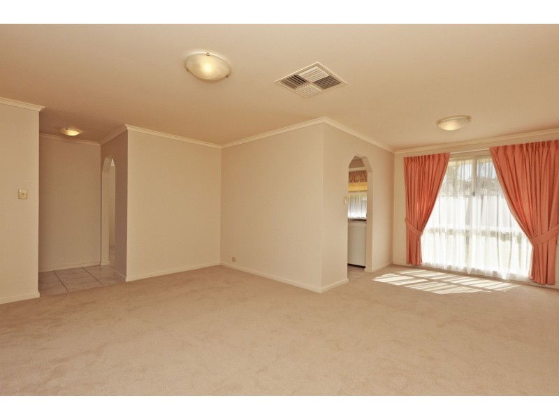 8 Sandpiper Avenue, Seaford Rise SA 5169