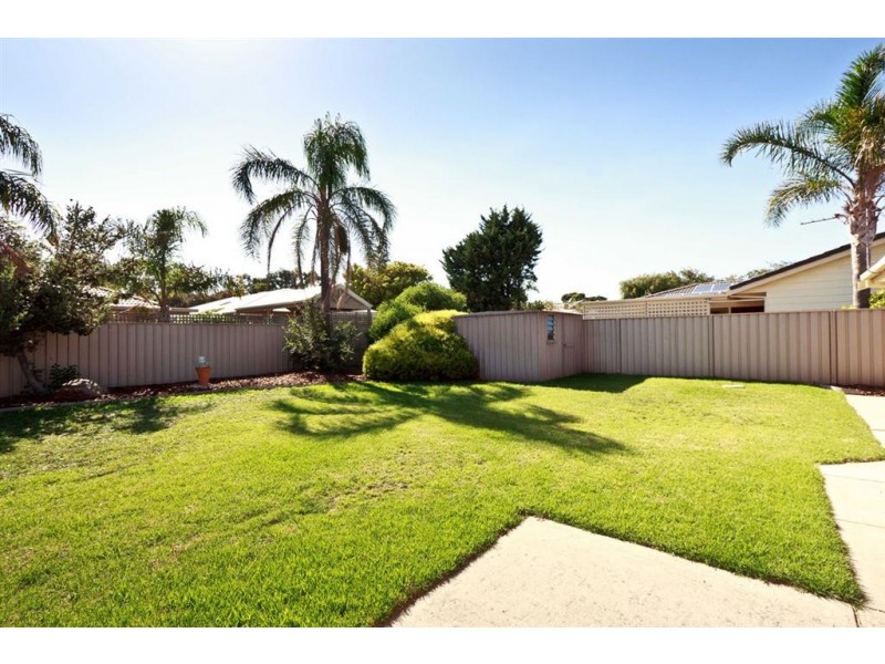 8 Sandpiper Avenue, Seaford Rise SA 5169