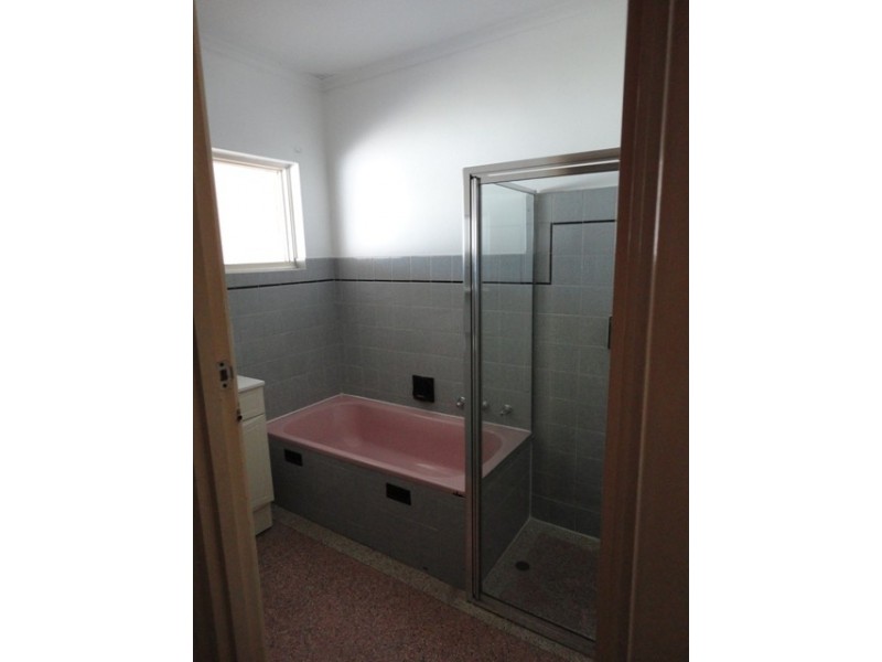 10 Raymond Avenue, North Plympton SA 5037